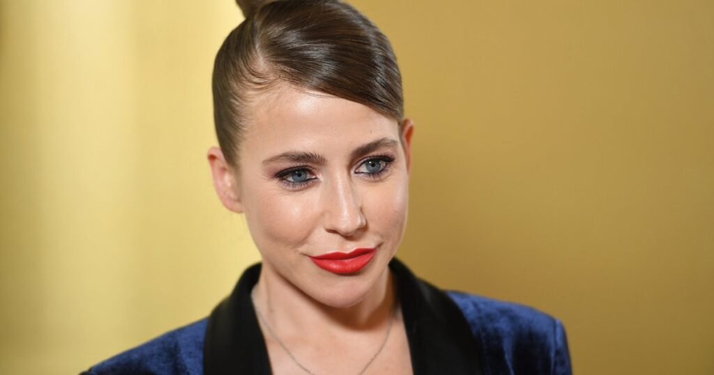 Барановская вернулась в Москву из Антарктики через четыре страны