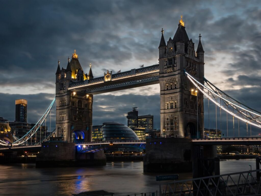 Британия планирует продавать российскую нефть с захваченных танкеров