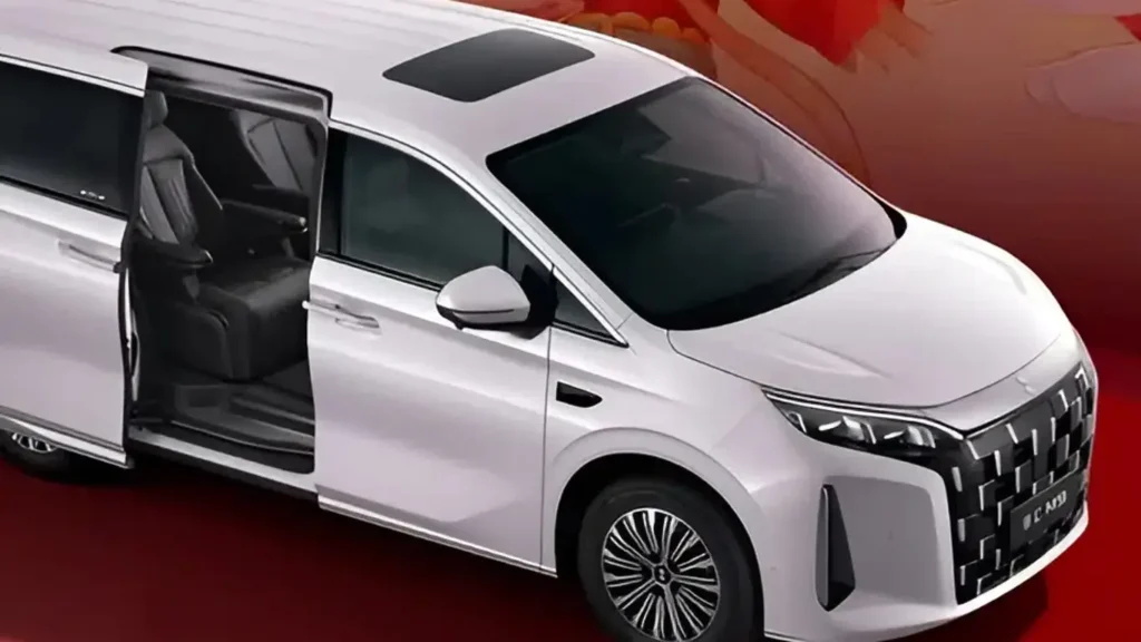 BYD Linghui M9: премиум-минивэн для такси, который может потеснить Voyah в России