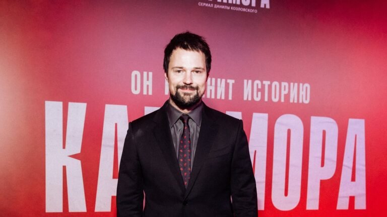 Данила Козловский в главной роли нового зарубежного романтического комедийного фильма