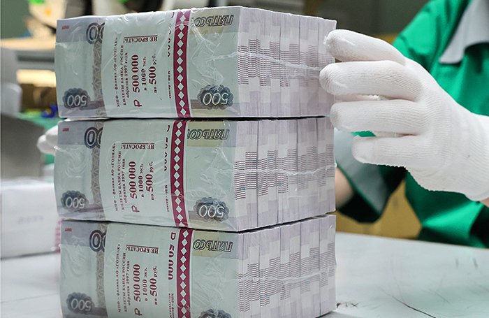 Дефицит бюджета России в январе достиг 1,7 трлн рублей