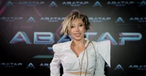 Елена Воробей показала фото дочери после операции на лице