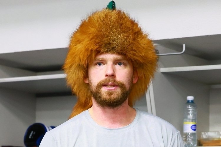 Евгений Кузнецов помог 'Салавату Юлаеву' разгромить 'Трактор' в Челябинске