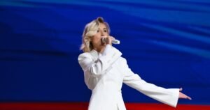 Гагарина раскрыла секрет своей фигуры: звезда призналась в любви к чипсам