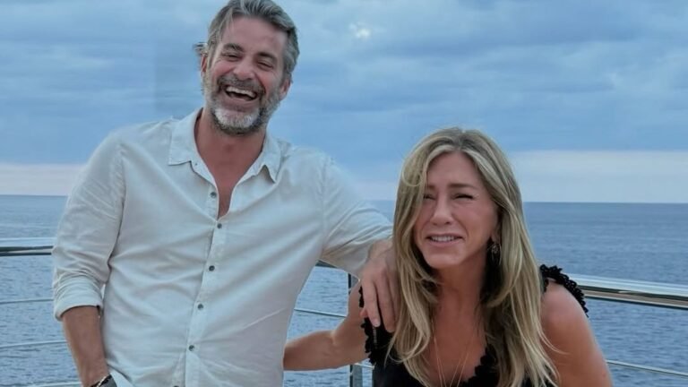 Гипнотерапевт Джим Кертис трогательно поздравил Дженнифер Энистон с днем рождения