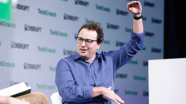 Глава Anthropic: Индустрия ИИ достигла пика экспоненциального роста