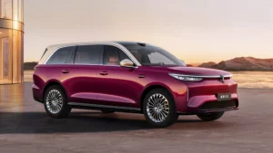 GWM Wey V9X: гибридный кроссовер для России?