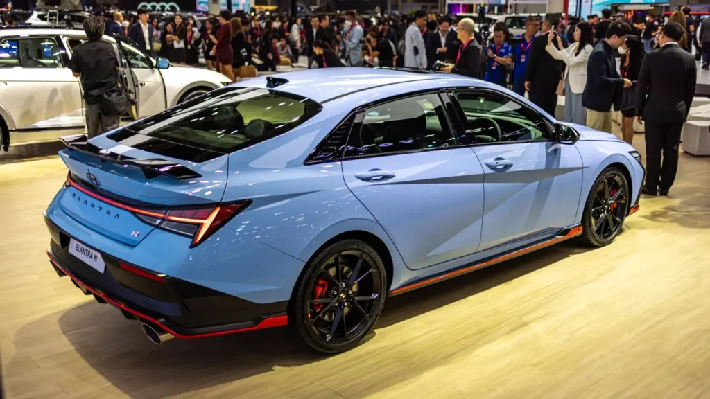 Hyundai Elantra N станет гибридной: спорт и экономия