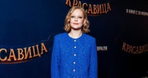 Юлия Пересильд и семья на красной дорожке в Москве: премьера фильма «Красавица»