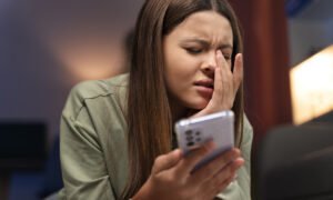 Как восстановить взломанный аккаунт в соцсети и защититься от мошенников