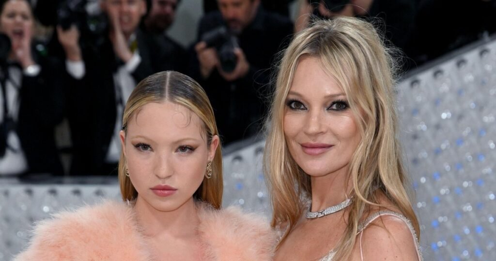 Кейт Мосс и ее дочь Лила наслаждаются отдыхом в Мексике