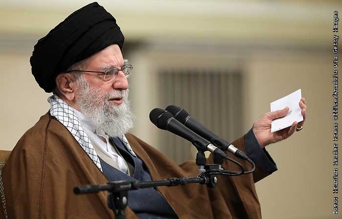 Хаменеи: Удар США по Ирану приведет к региональной войне