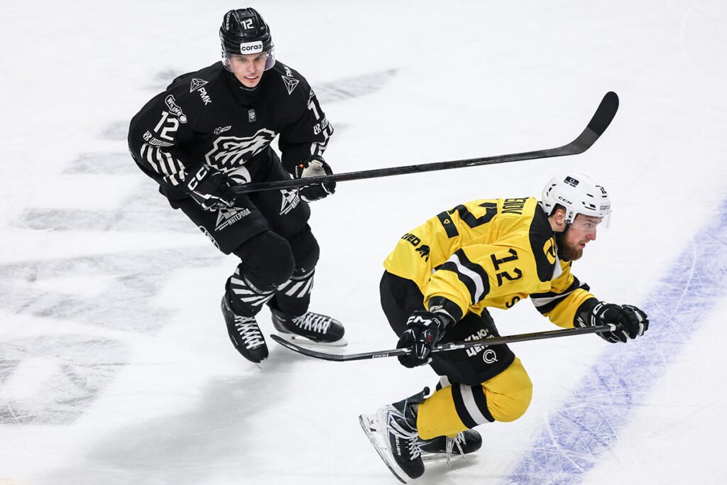 Хоккеисты «Трактора» обыграли «Северсталь» в матче КХЛ