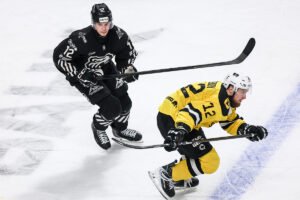 Хоккеисты «Трактора» обыграли «Северсталь» в матче КХЛ