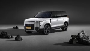 Кроссоверы ROX 01 начнут производить в России весной на Автоторе