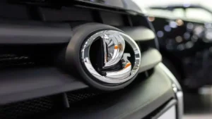 Lada и «Москвич» теперь доступны в «М.Видео»: новая эра российского автопрома