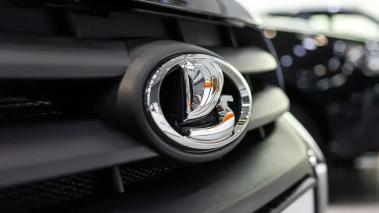 Lada и «Москвич» теперь доступны в «М.Видео»: новая эра российского автопрома