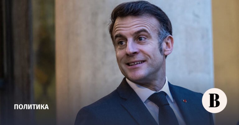 Макрон призвал Европу возобновить диалог с Россией