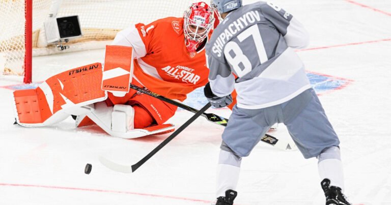 Матч звёзд КХЛ: KHL RUS Stars обыграли KHL Ural Stars и вышли в финал