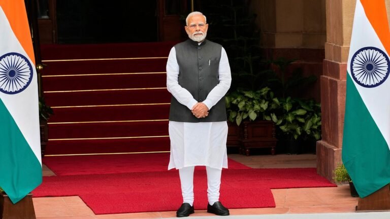 Моди: Индия в тройке лидеров ИИ