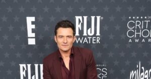 Орландо Блум раскрыл роман с молодой моделью