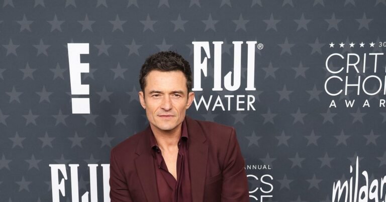 Орландо Блум раскрыл роман с молодой моделью