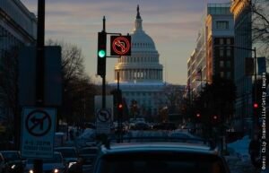 Палата представителей США проголосовала за завершение шатдауна