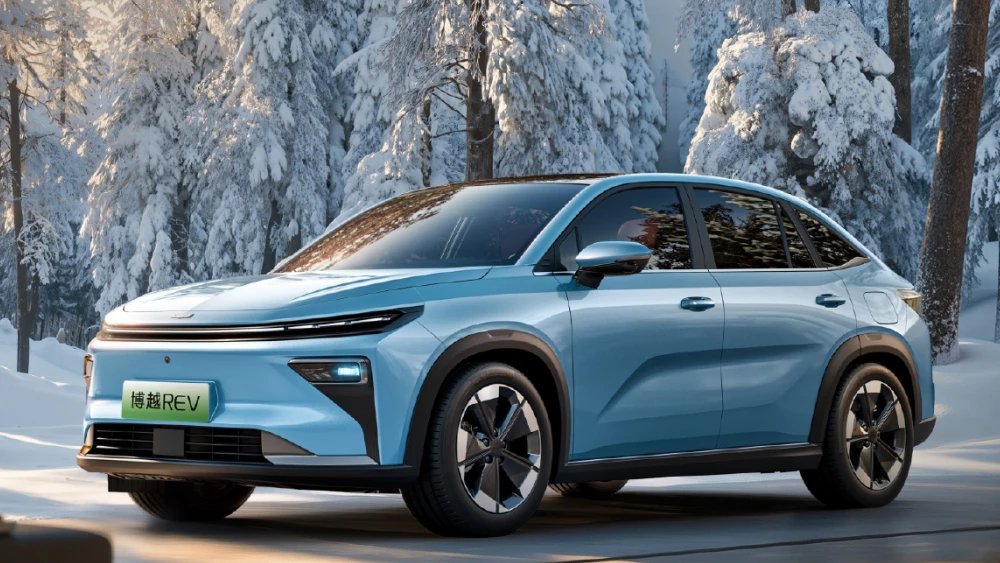 Представлен гибридный Geely Atlas REV: 375 км на электричестве