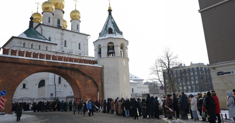 Прощание с Николаем Комягиным: память о лидере Shortparis