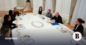 Путин: Поддержка детей погибших военных - задача всего общества