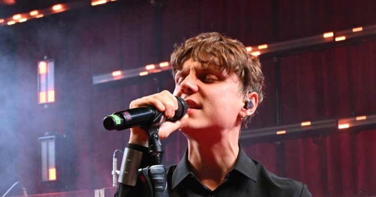 Раскрыта тайна стрижки Ване Дмитриенко: новые детали