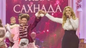 Роза Зергерли удивила Розу Рымбаеву в день ее 50-летнего юбилея