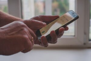 Штрафы за отсутствие домового чата в мессенджере MAX: до 300 тыс. руб.