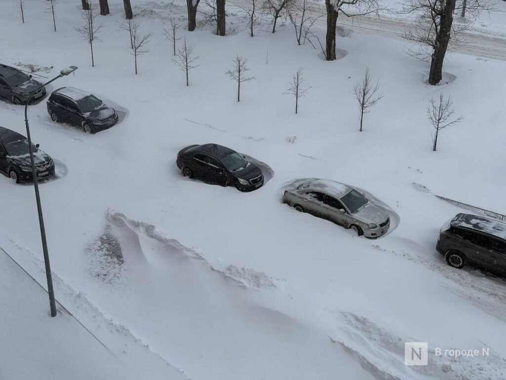 Снежный коллапс: жители ЖК «Цветы» в Нижнем Новгороде лишились дороги