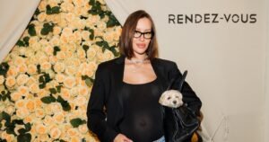 Тимати's возлюбленная показала пресс через 6 месяцев после родов