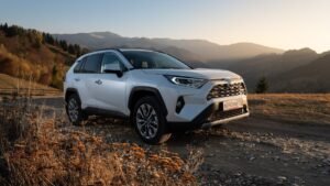 Toyota RAV4 - самая ликвидная машина в России