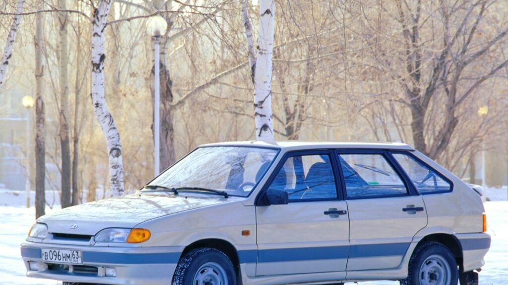 В России на продажу выставлен редкий ВАЗ-2114 с пробегом 11 тысяч км