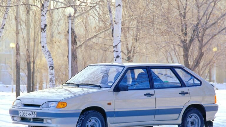 В России на продажу выставлен редкий ВАЗ-2114 с пробегом 11 тысяч км
