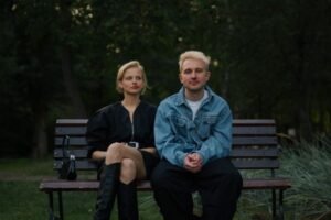 В России вышла мелодрама «Счастлив, когда ты нет» с Сашей Бортич