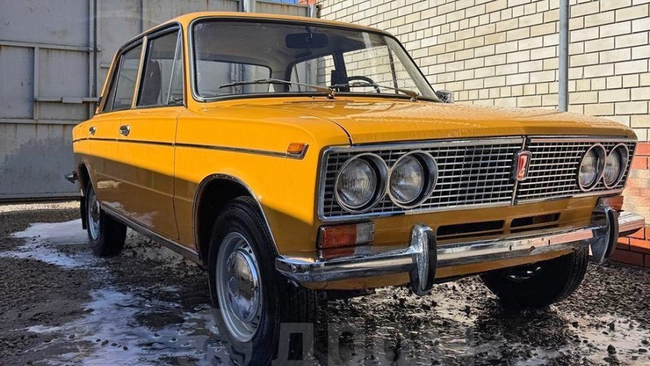 В России выставлен на продажу редкий ВАЗ-2103