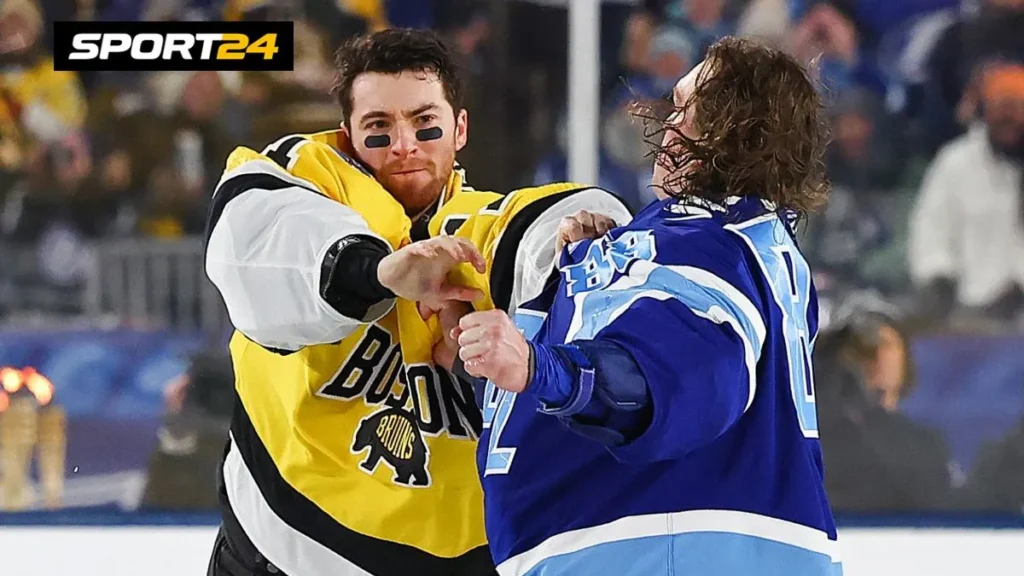 Василевский и Кучеров устроили шоу на 'Стадионной серии' НХЛ