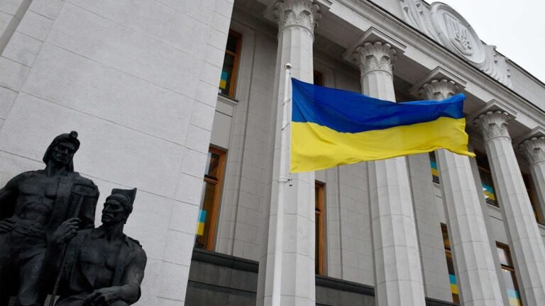 Вспышка диареи в Раде: около 40 нардепов заболели