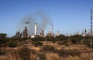 Запрет США на сделки с венесуэльской нефтью признан дискриминационным