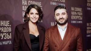 Звезда кино Сарик Андреасян: жена в образе Дамы Червей