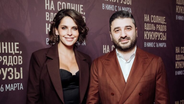 Звезда кино Сарик Андреасян: жена в образе Дамы Червей