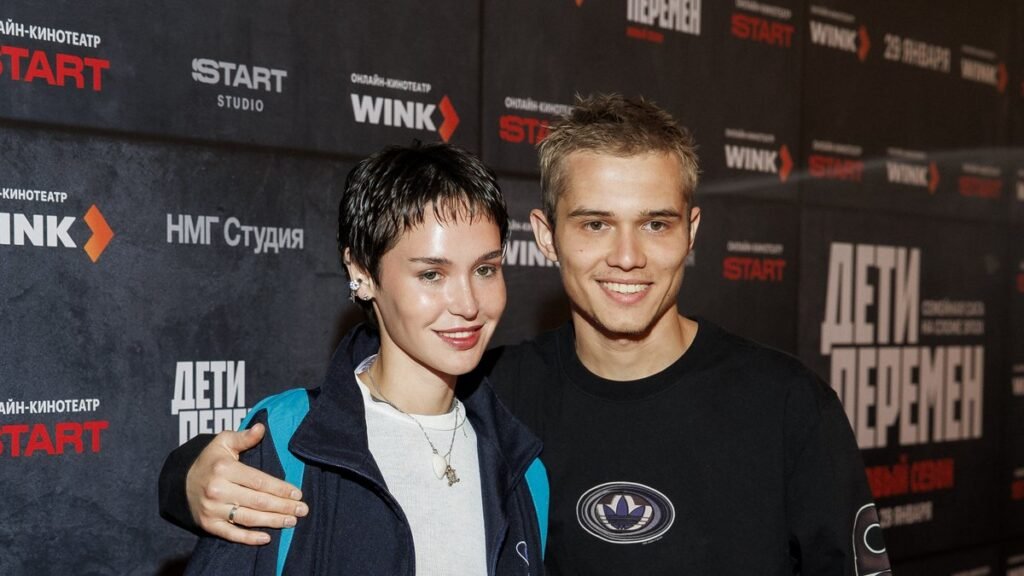 Звезда сериала «Слово пацана» Азиз Минекаев с женой покинули Россию