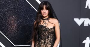 Звезда «Золушки» Camila Cabello восстановила волосы после неудачного осветления