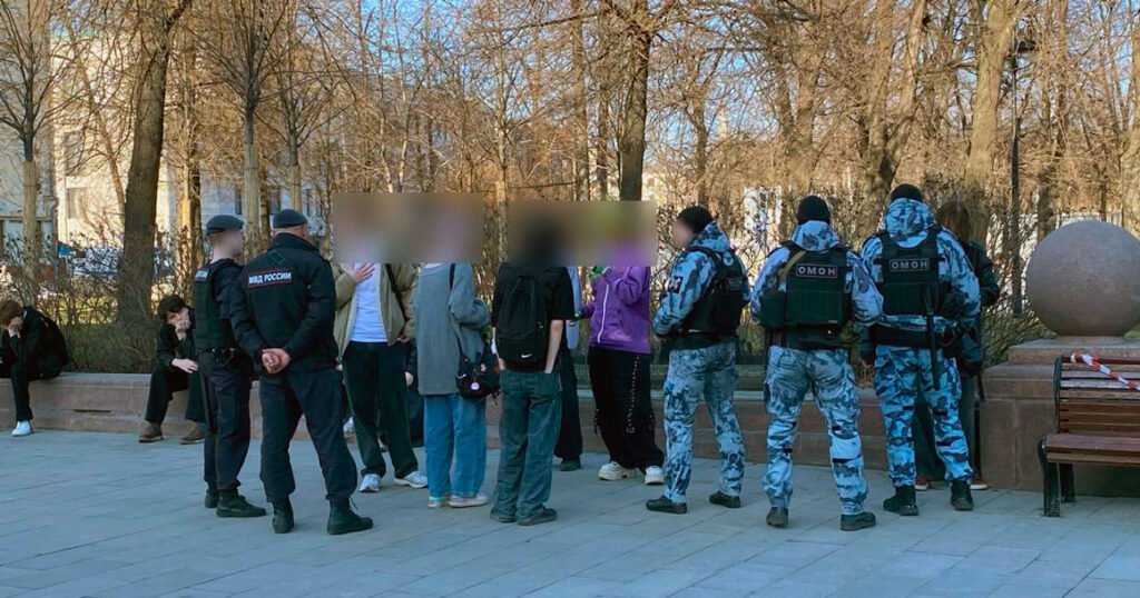 12 человек задержали на акции против блокировок интернета в Москве