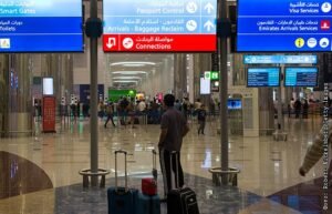 Аэропорт Дубая возобновляет работу после инцидента с беспилотником