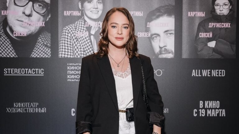 Аглая Тарасова попросила помощи у поклонников